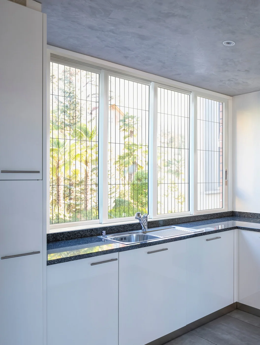 Screens, Private Residence