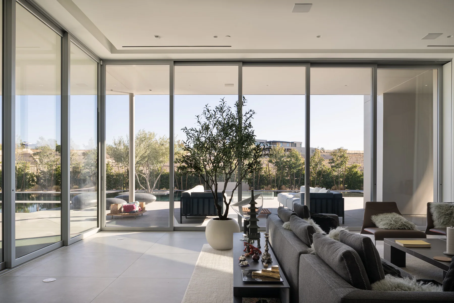 Lift and Slide, Cohen Residence, Nevada