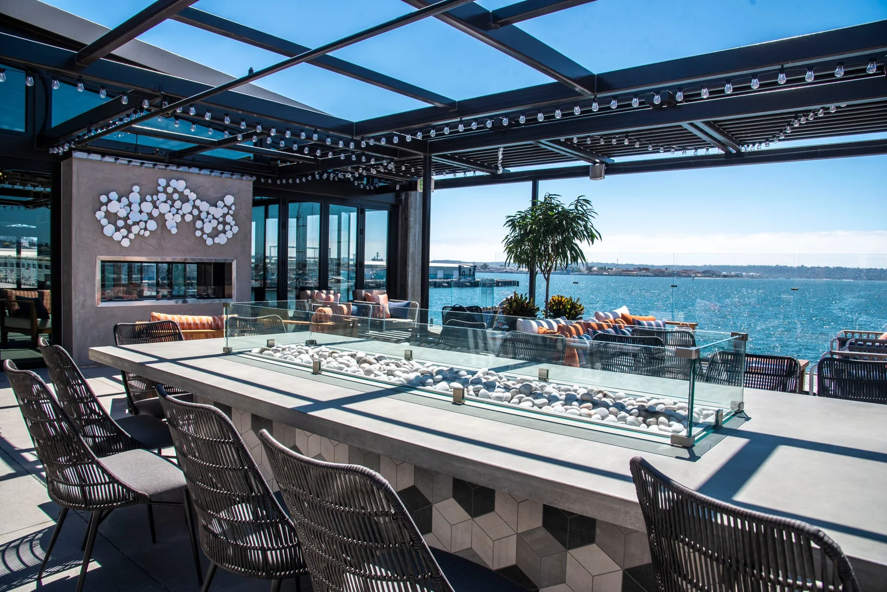 Thermally Broken, Brigantine Seafood & Oyster Bar (Portside Pier), San Diego, California